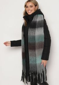 Born2be - Czarno-Szary Szalik w Kolorową Kratkę z Frędzlami Elaventina. Okazja: na co dzień, na spacer. Kolor: czarny. Materiał: jeans. Wzór: kratka, kolorowy. Styl: wizytowy, casual #4