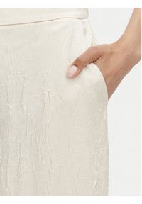 Guess Spodnie materiałowe W6GB2 8W2103 Beżowy jasny Wide Leg. Kolor: beżowy. Materiał: syntetyk #2