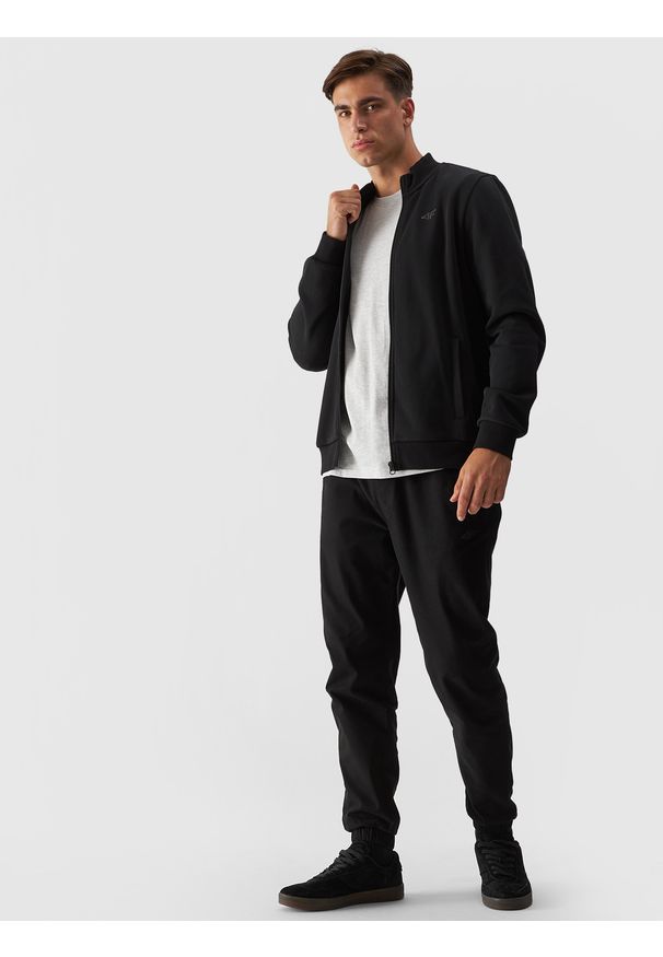 4f - 4F Bluza bejsbolówka bomberka męska - czarna XXL. Okazja: na co dzień. Kolor: czarny. Materiał: jersey, poliester, bawełna, dzianina, materiał. Wzór: ze splotem, gładki. Styl: casual, sportowy