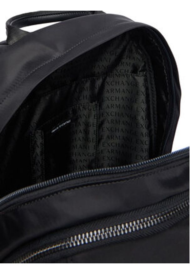 Armani Exchange Plecak XM002678 AF22858 Czarny. Kolor: czarny. Materiał: materiał