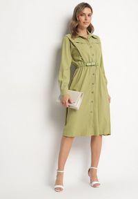 Born2be - Ciemnozielona Sukienka Midi z Gumką w Pasie i Dodatkowym Paskiem ze Sprzączką Zawadi. Kolor: zielony. Styl: elegancki. Długość: midi #2