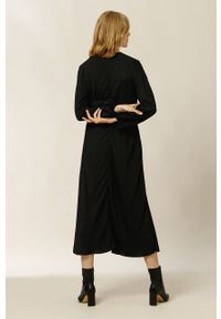 IVY & OAK - Ivy Oak Sukienka MANON kolor czarny midi rozkloszowana. Kolor: czarny. Materiał: materiał. Długość rękawa: długi rękaw. Typ sukienki: rozkloszowane. Długość: midi #3