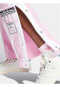 Adidas - adidas Spodnie dresowe Adibreak IP0618 Różowy Regular Fit. Kolor: różowy. Materiał: syntetyk #6