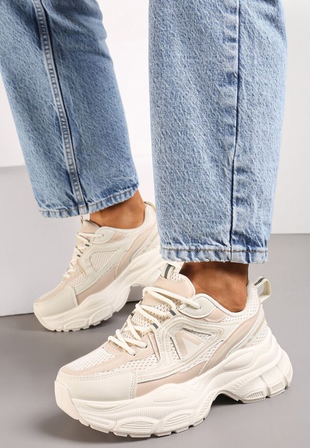 Renee - Beżowe Sneakersy z Siateczką i Wstawkami z Ekoskóry na Grubej Podeszwie Anirele. Kolor: beżowy