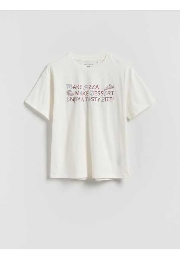 Reserved - T-shirt z nadrukiem - złamana biel. Materiał: bawełna. Wzór: nadruk