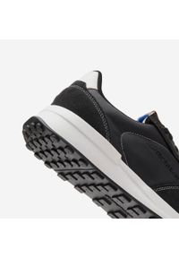 Buty sportowe męskie Decathlon RR70. Okazja: na co dzień. Kolor: czarny, wielokolorowy, beżowy, brązowy, biały. Materiał: guma. Sport: turystyka piesza
