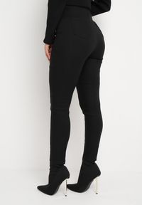Born2be - Czarne Spodnie Skinny z Napami w Talii Elarian. Stan: podwyższony. Kolor: czarny. Wzór: aplikacja #3