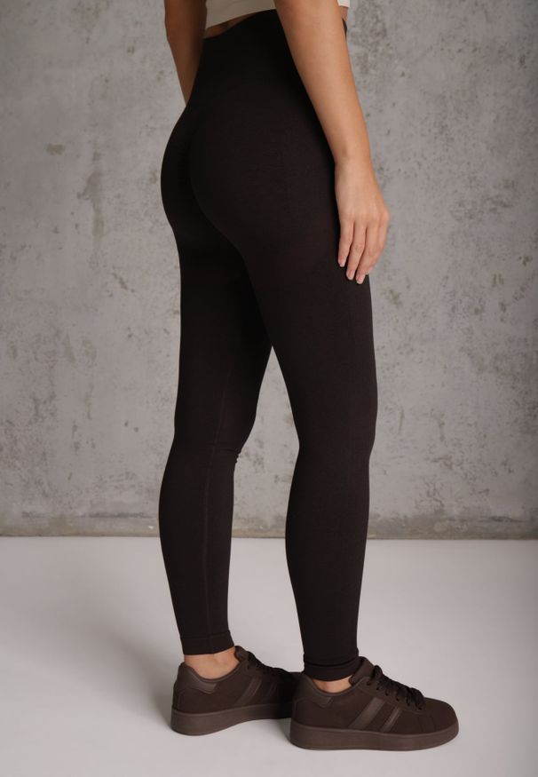 Renee - Brązowe Modelujące Legginsy High Waist Deliza. Okazja: na co dzień. Stan: podwyższony. Kolor: brązowy. Materiał: dzianina. Styl: casual