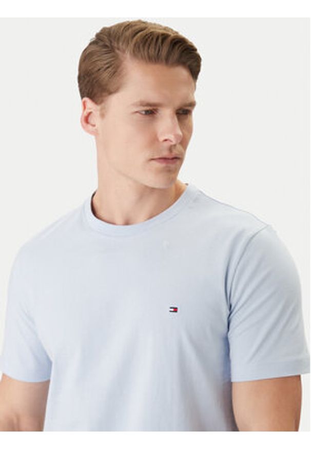 TOMMY HILFIGER - Tommy Hilfiger T-Shirt MW0MW39995 Błękitny Regular Fit. Kolor: niebieski. Materiał: bawełna