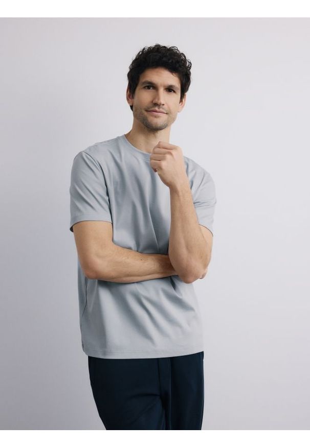 Reserved - T-shirt regular z bawełny merceryzowanej - jasnoniebieski. Kolor: niebieski. Materiał: bawełna