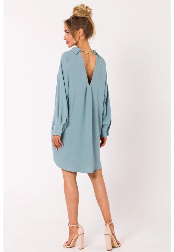 MOE - Sukienka koszulowa z dekoltem V na plecach niebieska. Kolor: różowy, brązowy, niebieski. Typ sukienki: koszulowe