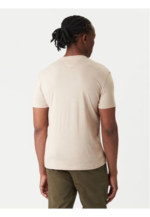 Tommy Jeans T-Shirt DM0DM20363 Beżowy Regular Fit. Kolor: beżowy. Materiał: syntetyk, bawełna