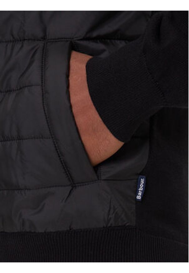 Barbour Kurtka przejściowa Carn Baffle MKN1104BK31 Czarny Regular Fit. Kolor: czarny. Materiał: bawełna