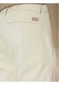 BOSS Chinosy 50529308 Beżowy Relaxed Fit. Kolor: beżowy. Materiał: bawełna