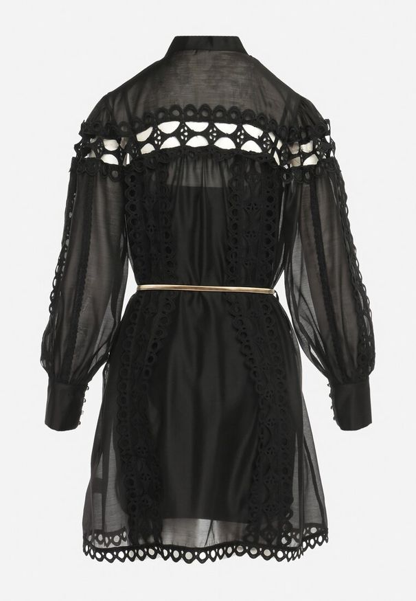 Born2be - Czarna Koronkowa Sukienka Mini z Paskiem i Guzikami Nyloni. Okazja: na co dzień, na randkę. Kolor: czarny. Materiał: koronka. Długość rękawa: na ramiączkach. Typ sukienki: proste. Styl: casual, elegancki. Długość: mini