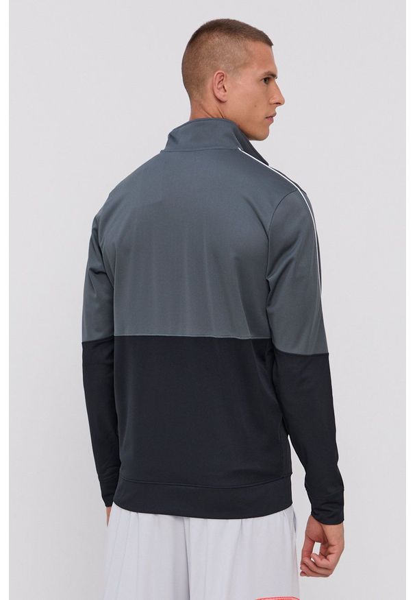 Under Armour - Bluza. Okazja: na co dzień. Kolor: szary. Materiał: materiał. Wzór: gładki, aplikacja. Styl: casual