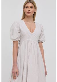 Herskind sukienka kolor beżowy midi rozkloszowana. Kolor: beżowy. Materiał: tkanina, bawełna. Typ sukienki: rozkloszowane. Długość: midi #3