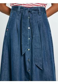 Big-Star - Spódnica damska midi jeansowa rozkloszowana granatowa Bria 544. Kolor: niebieski. Materiał: jeans. Styl: elegancki #5