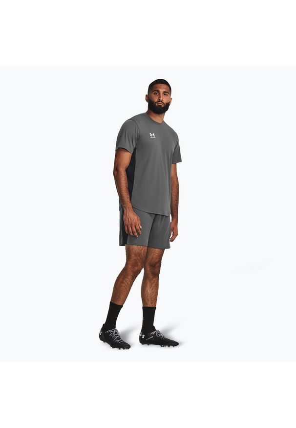 Spodenki piłkarskie męskie Under Armour Challenger. Kolor: szary. Sport: piłka nożna