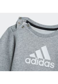 Dres dziecięcy Adidas. Kolor: wielokolorowy, szary, czarny. Materiał: materiał, poliester, bawełna