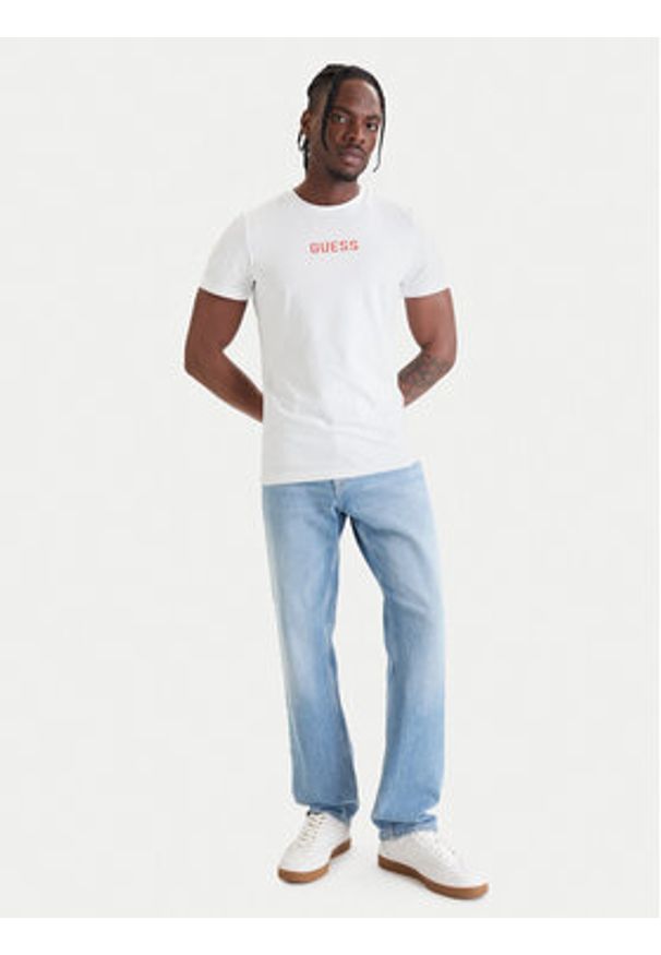 Guess T-Shirt U6GM01 K6YW1 Biały Regular Fit. Kolor: biały. Materiał: bawełna