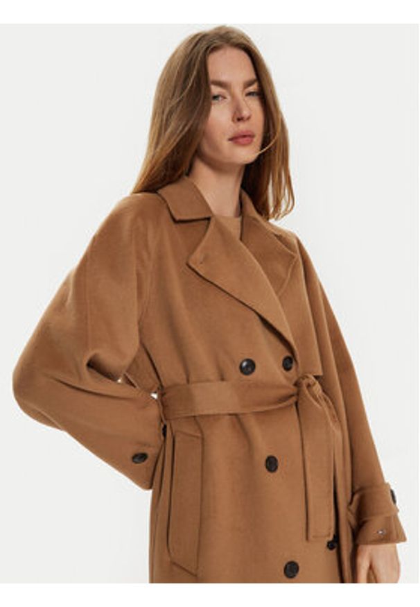 TOMMY HILFIGER - Tommy Hilfiger Płaszcz wełniany WW0WW45919 Brązowy Oversize. Kolor: brązowy. Materiał: syntetyk