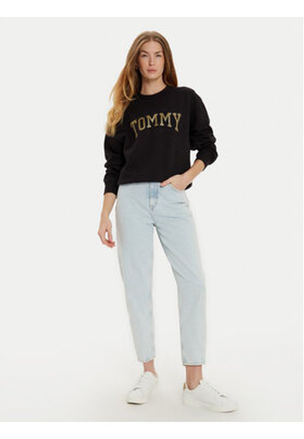 Tommy Jeans Bluza Varsity DW0DW19845 Czarny Boxy Fit. Kolor: czarny. Materiał: bawełna