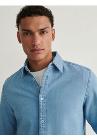Reserved - Denimowa koszula regular fit - niebieski. Kolor: niebieski. Materiał: denim #1