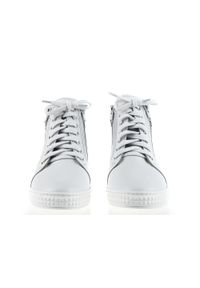 Inna - Sneakersy skórzane białe J. Wolski. Kolor: biały. Materiał: skóra. Obcas: na koturnie #2