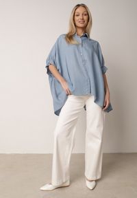 Born2be - Jasnoniebieska Nietoperzowa Koszula Oversize z Wiskozą z Rękawami 3/4 Mathei. Okazja: na co dzień. Kolor: niebieski. Materiał: wiskoza. Styl: elegancki, casual #5
