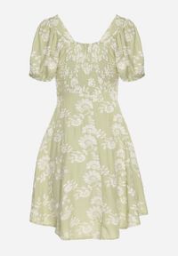 Born2be - Zielona Wiskozowa Sukienka w Kwiaty Lunobella. Okazja: na co dzień. Kolor: zielony. Materiał: wiskoza. Długość rękawa: długi rękaw. Wzór: kwiaty. Typ sukienki: sportowe. Styl: elegancki, casual, sportowy #7