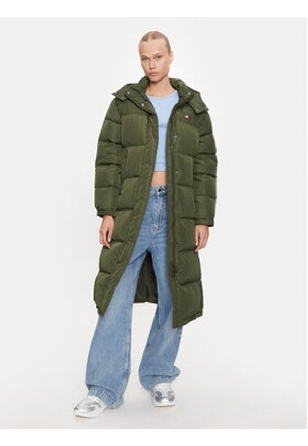 Tommy Jeans Kurtka puchowa Alaska DW0DW18860 Zielony Regular Fit. Kolor: zielony. Materiał: syntetyk