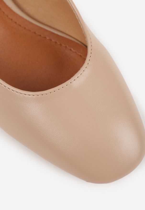 Renee - Ciemnobeżowe Czółenka na Słupku Mary Jane Ozdobione Paskami Omevira. Okazja: na co dzień. Zapięcie: pasek. Kolor: beżowy. Materiał: dzianina. Wzór: aplikacja. Obcas: na słupku. Styl: casual, elegancki