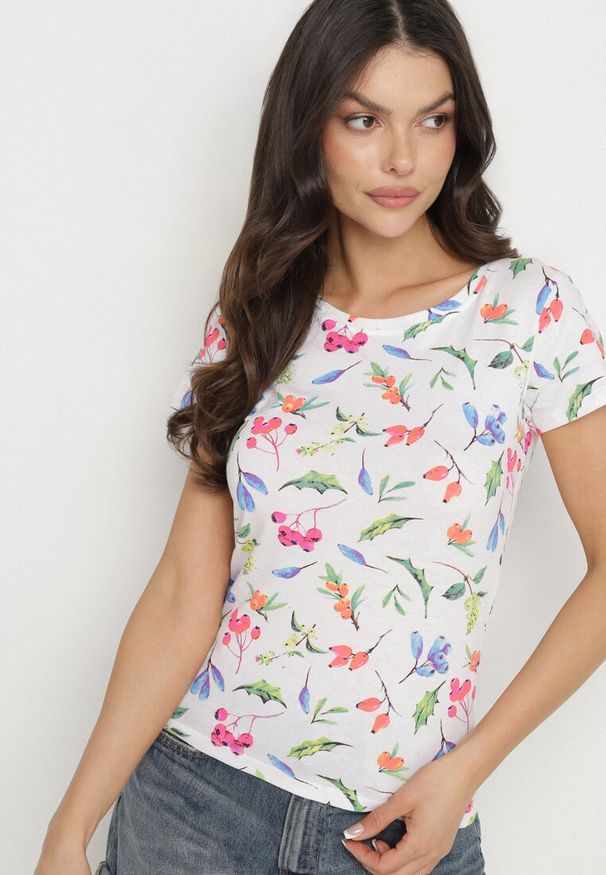 Born2be - Pomarańczowy Bawełniany T-shirt z Ozdobnym Nadrukiem Zaromira. Okazja: na co dzień. Kolor: biały. Materiał: bawełna. Wzór: nadruk. Styl: klasyczny, elegancki, casual