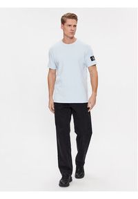 Calvin Klein Jeans T-Shirt J30J323489 Błękitny Regular Fit. Kolor: niebieski. Materiał: bawełna