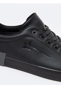 Big-Star - Sneakersy męskie ze skóry ekologicznej czarne OO174019 906. Okazja: na spacer, na co dzień. Nosek buta: okrągły. Kolor: czarny. Materiał: skóra ekologiczna. Szerokość cholewki: normalna. Sport: turystyka piesza #3
