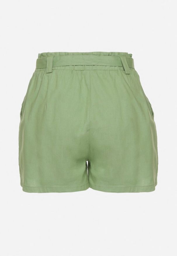 Born2be - Zielone Bawełniane Szorty z Wysokim Stanem i Paskiem Tananiella. Okazja: na co dzień, na spacer. Stan: podwyższony. Kolor: zielony. Materiał: bawełna. Sezon: lato. Styl: elegancki, casual