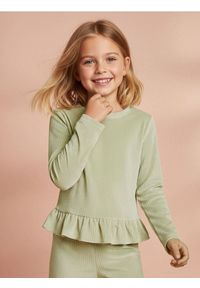 Sinsay - Prążkowana bluza crewneck - zielony. Kolor: zielony. Materiał: prążkowany #1