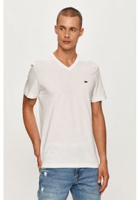 Lacoste - T-shirt TH2036 TH2036-166. Okazja: na co dzień. Kolor: biały. Materiał: dzianina. Wzór: aplikacja. Styl: casual