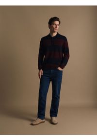 Reserved - Sweter polo z wełny merino - granatowy. Typ kołnierza: polo. Kolor: niebieski. Materiał: wełna #1