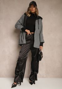 Renee - Ciemnoszara Pudełkowa Kurtka z Kapturem Tulimera. Okazja: na co dzień. Typ kołnierza: kaptur. Kolor: szary. Materiał: jeans. Styl: sportowy, casual #4