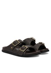 BOSS Klapki Freyah 50563359 Brązowy. Kolor: brązowy. Materiał: materiał #5