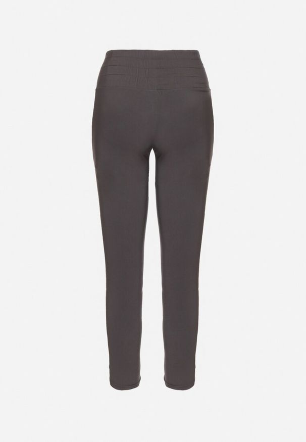 Born2be - Ciemnoszare Dopasowane Spodnie z Wysokim Stanem Kolaritia. Okazja: na spacer. Stan: podwyższony. Kolor: szary. Styl: elegancki