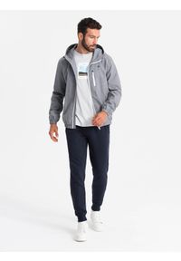 Ombre Clothing - Lekka sportowa męska kurtka z polarową podszewką – szara V3 OM-JANP-0136 - XXL. Typ kołnierza: kołnierzyk stójkowy. Kolor: szary. Materiał: polar. Wzór: aplikacja, ze splotem, nadruk, melanż. Styl: sportowy #4