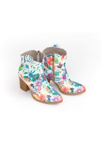 Zapato - kowbojki na obcasie - skóra naturalna - model 471 - kolor kwiatek. Materiał: skóra. Wzór: kwiaty. Obcas: na obcasie. Wysokość obcasa: średni #3