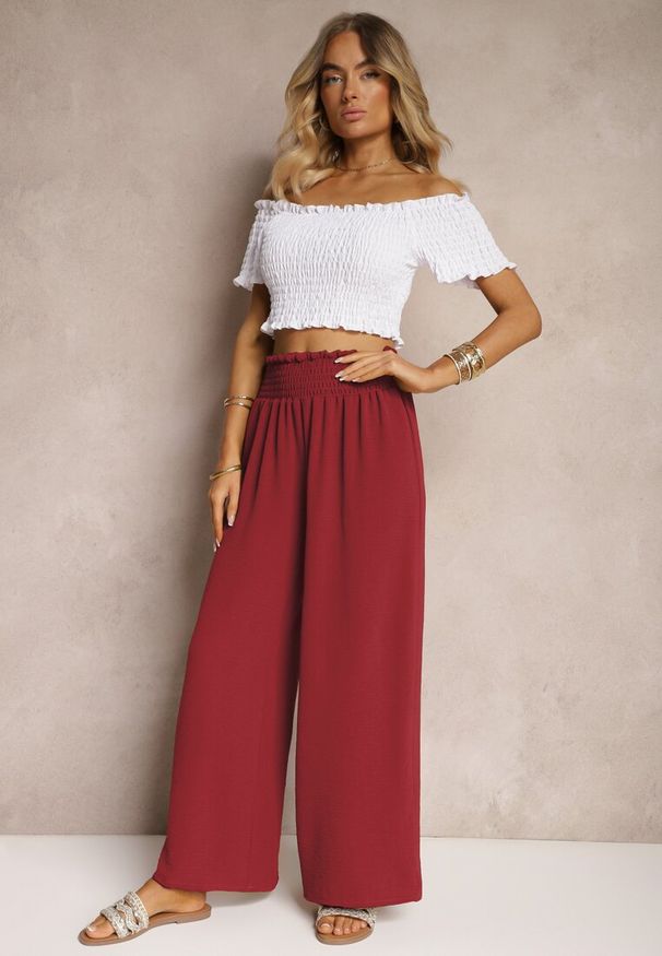 Renee - Bordowe Spodnie High Waist z Szerokimi Nogawkami i Gumką w Pasie Risabesa. Okazja: na co dzień. Stan: podwyższony. Kolor: czerwony. Styl: elegancki, casual