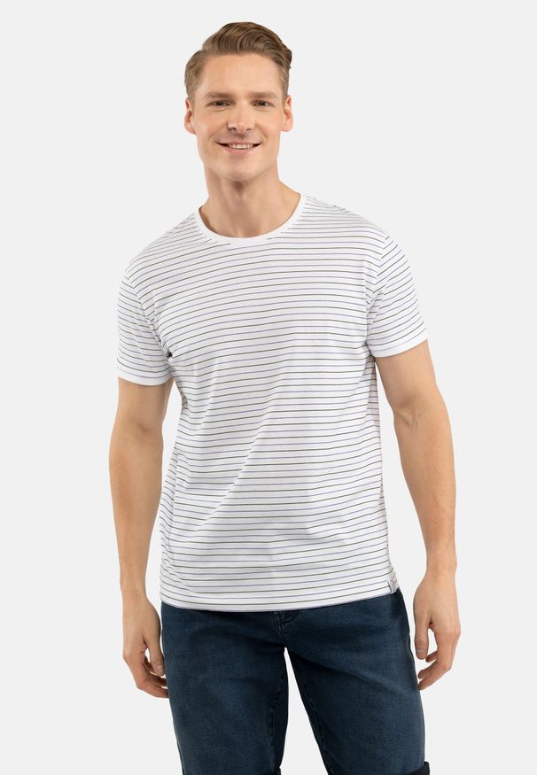 Volcano - T-shirt w paski T-MUZZY. Kolor: biały. Materiał: materiał, bawełna, dresówka, skóra. Wzór: paski. Styl: klasyczny