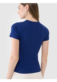 4f - 4F T-shirt slim z prążkowanej dzianiny damski - granatowy S. Okazja: na co dzień. Kolor: niebieski. Materiał: dzianina, prążkowany. Długość rękawa: krótki rękaw. Długość: krótkie. Wzór: prążki, jednolity. Styl: klasyczny, sportowy, casual
