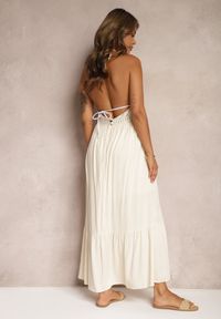 Renee - Beżowa Sukienka Boho Rozkloszowana z Wiskozy Risalenne. Okazja: na co dzień. Typ kołnierza: dekolt w kształcie V. Kolor: beżowy. Materiał: wiskoza. Długość rękawa: krótki rękaw. Wzór: ażurowy. Typ sukienki: proste, rozkloszowane. Styl: boho #5