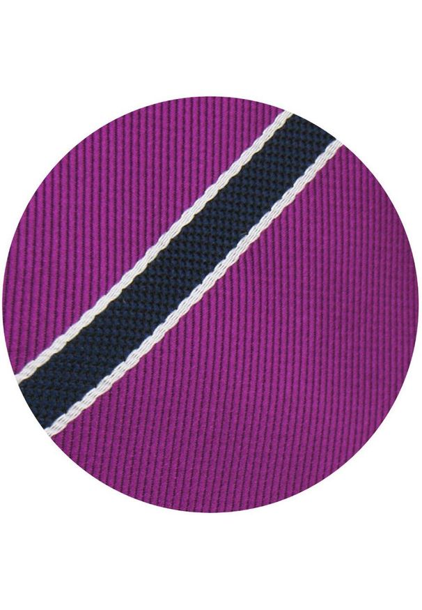 Klasyczny Krawat Klubowy - Alties - Fioletowy w Prążek. Kolor: fioletowy. Materiał: tkanina. Wzór: prążki. Styl: klasyczny